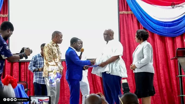 Joe Ghartey pledges to fight poverty, unite Ghana and provide opportunities for all as he picks forms to lead NPP