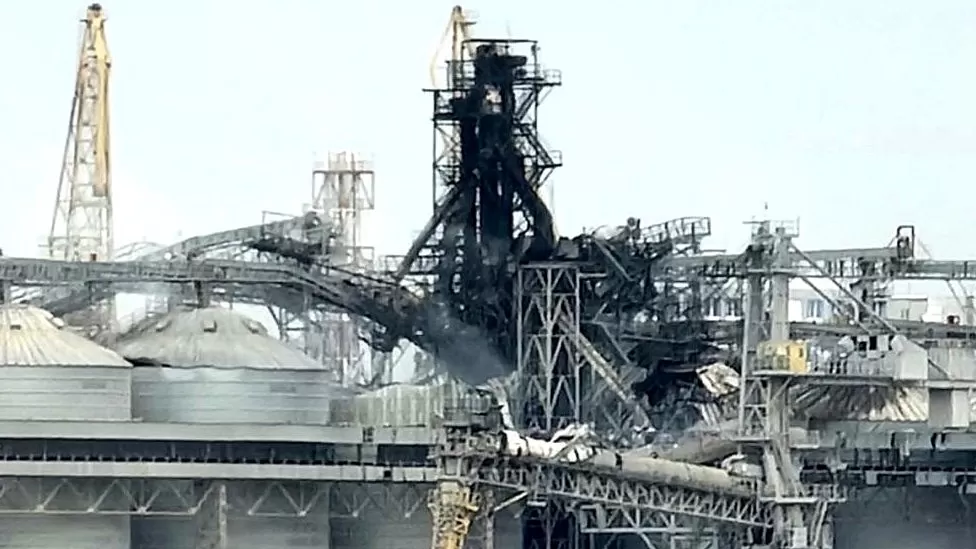 Russia strikes Ukraine grain after ending sea deal Ukrainian officials described Wednesday's strikes as "truly massive"