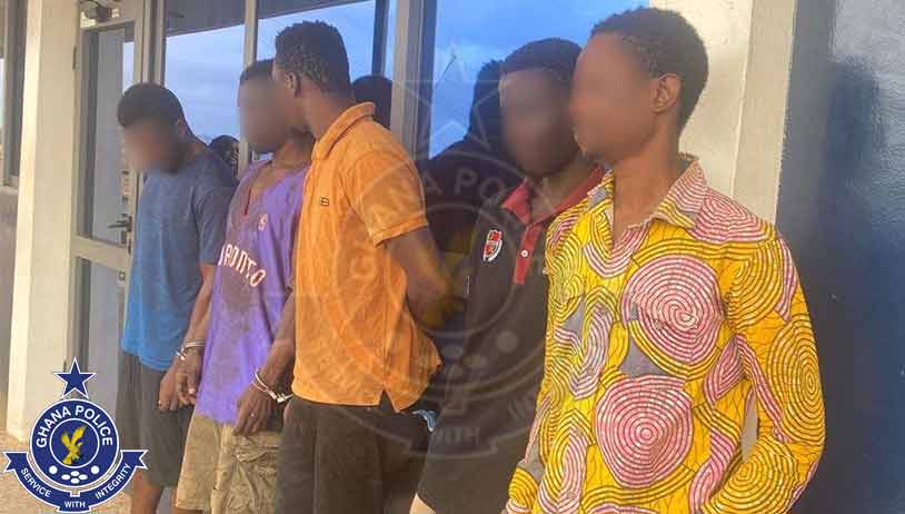 Police arrests armed robbery syndicates terrorising Bono, recover weapons, uniforms and stolen items