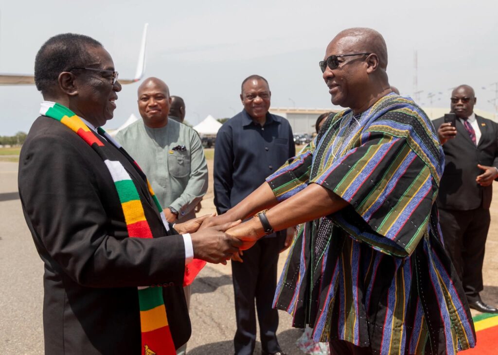 Zimbabwe leader ends 3-day state visit to Ghana
