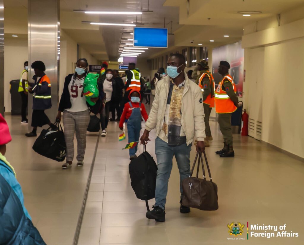 Xenophobic Attacks: 1,000 more Ghanaians to be brought home from Sunday