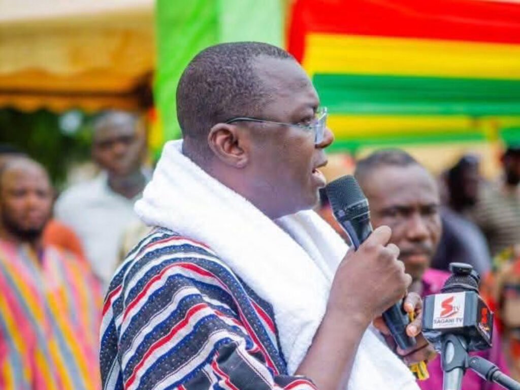 Amin Adam accompanies Akufo-Addo to Gbewaa Palace to mourn late Ya-Na